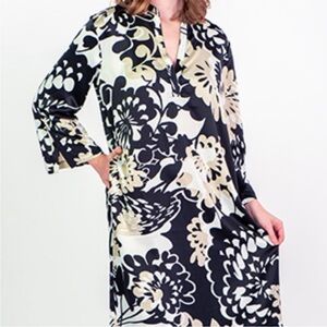 Natori Black and Cream Floral Blouse
